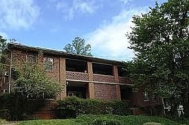 Former low brick apartment building at 1725 Jefferson Park Avenue.